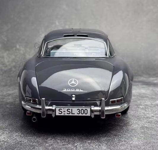 Mercedes-Benz 300 SL Diecast Model (1:18 scale)