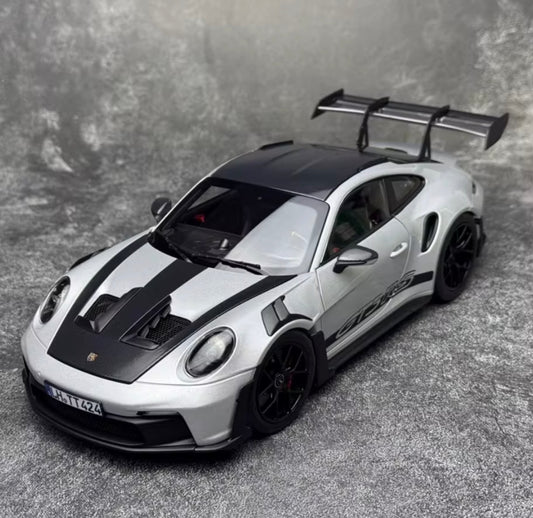 Porche 911 GT3 RS  Diecast Model (1:18 Scale)