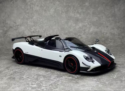 Pagani Zonda HH Diecast Model (1:18 Scale)