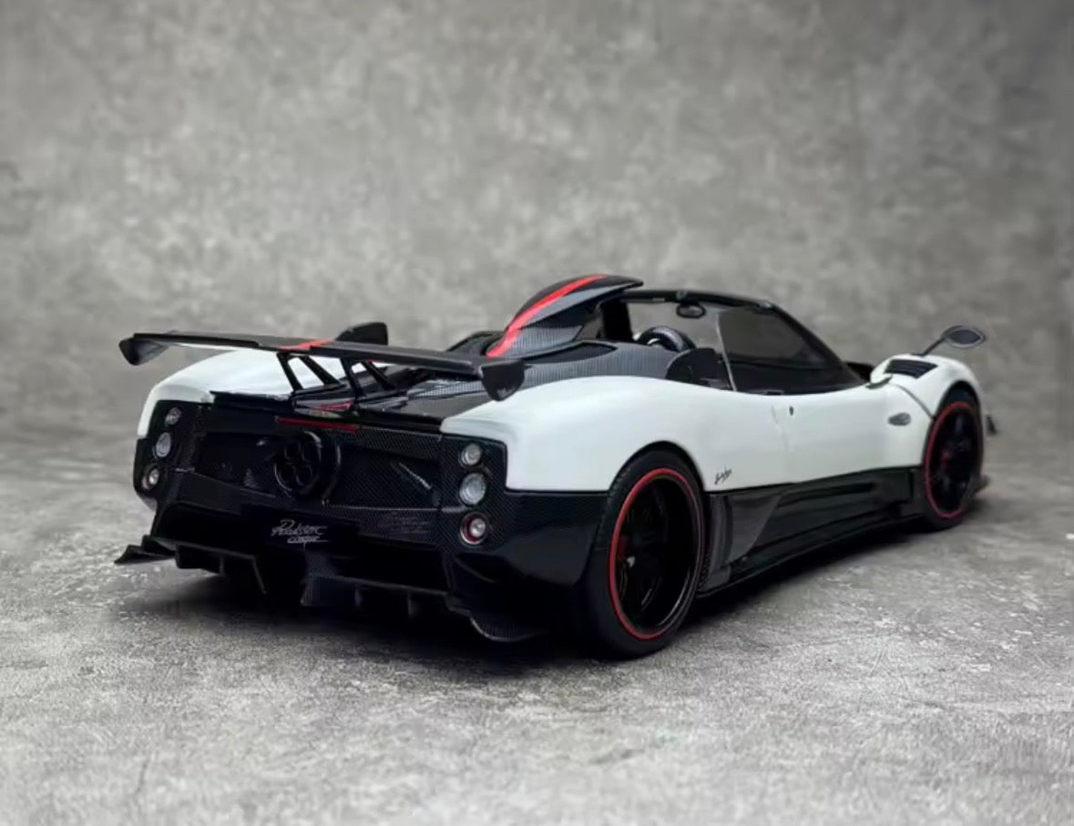 Pagani Zonda HH Diecast Model (1:18 Scale)