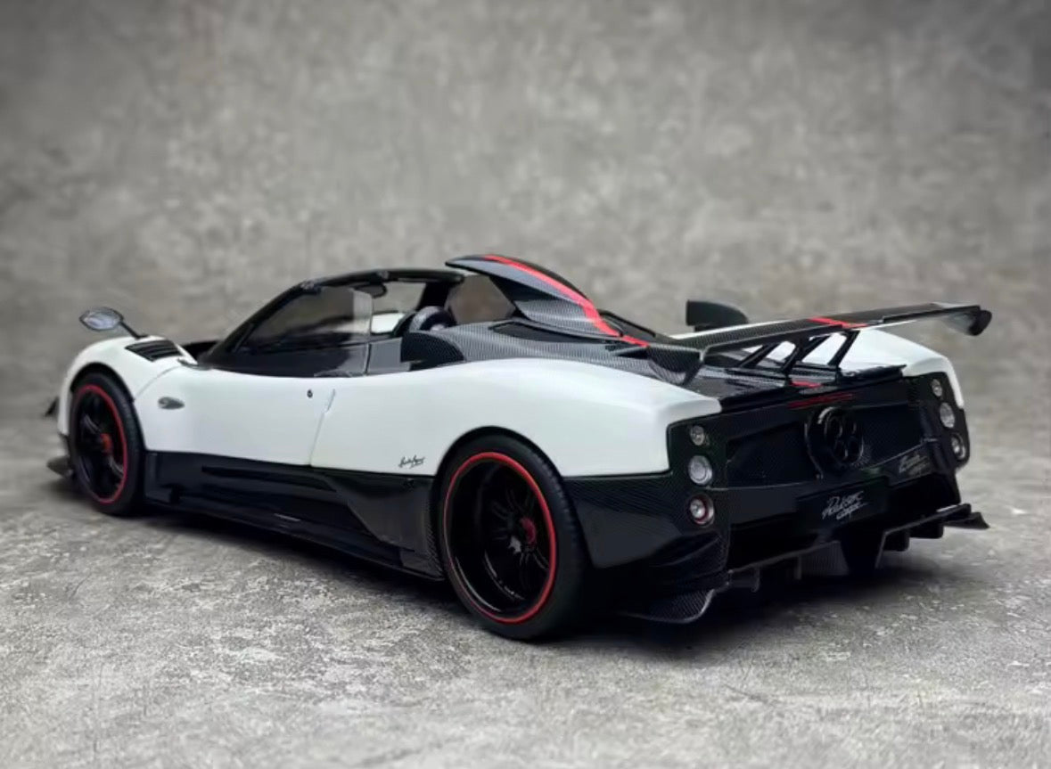 Pagani Zonda HH Diecast Model (1:18 Scale)