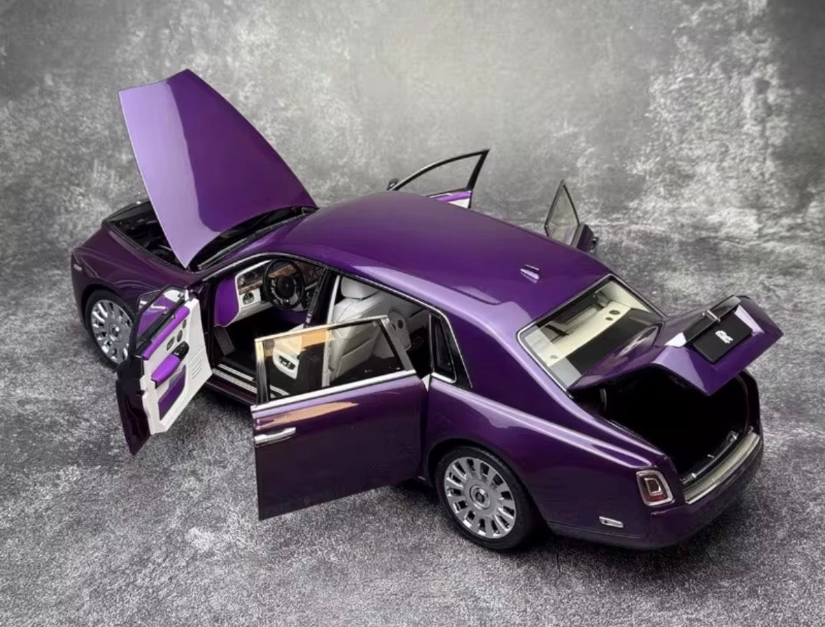 Rolls-Royce Phantom Diecast Model (1:18 scale )