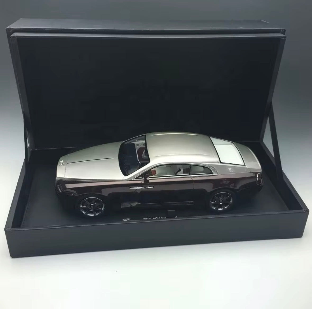 2015 Rolls-Royce Wraith Diecast Model (1:18 scale )